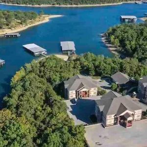 Rockwood Condos On Table Rock Lake With Boat Slips